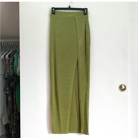 RUNAWAY THE LABEL “Meile” Top + Skirt Set in “Grass” Two Piece Dress Coord Set - Picture 3 of 3